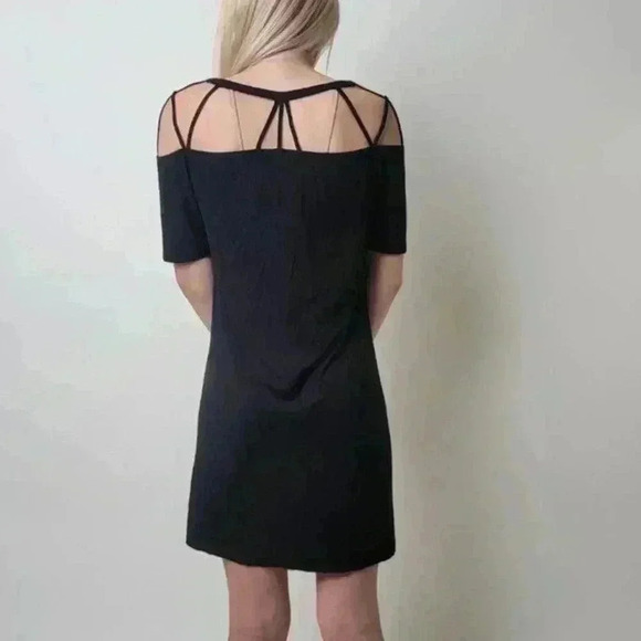 Fabletics Black Sunburst Cold Shoulder Mini Tee Shirt Dress - S - Picture 3 of 7